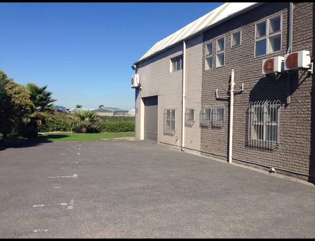 480M² FACTORY TO LET IN AIRPORT INDUSTRIA